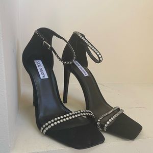 ❌❌SOLD Steve Madden heels